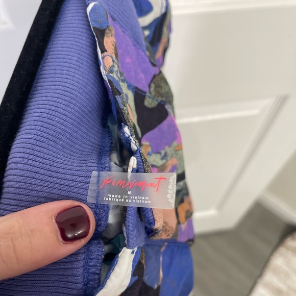 Fp movement by Free People Mesmerize Me Printed Pants | Size medium - Picture 2 of 10